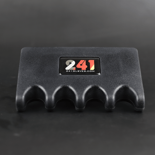 four cue claw holder