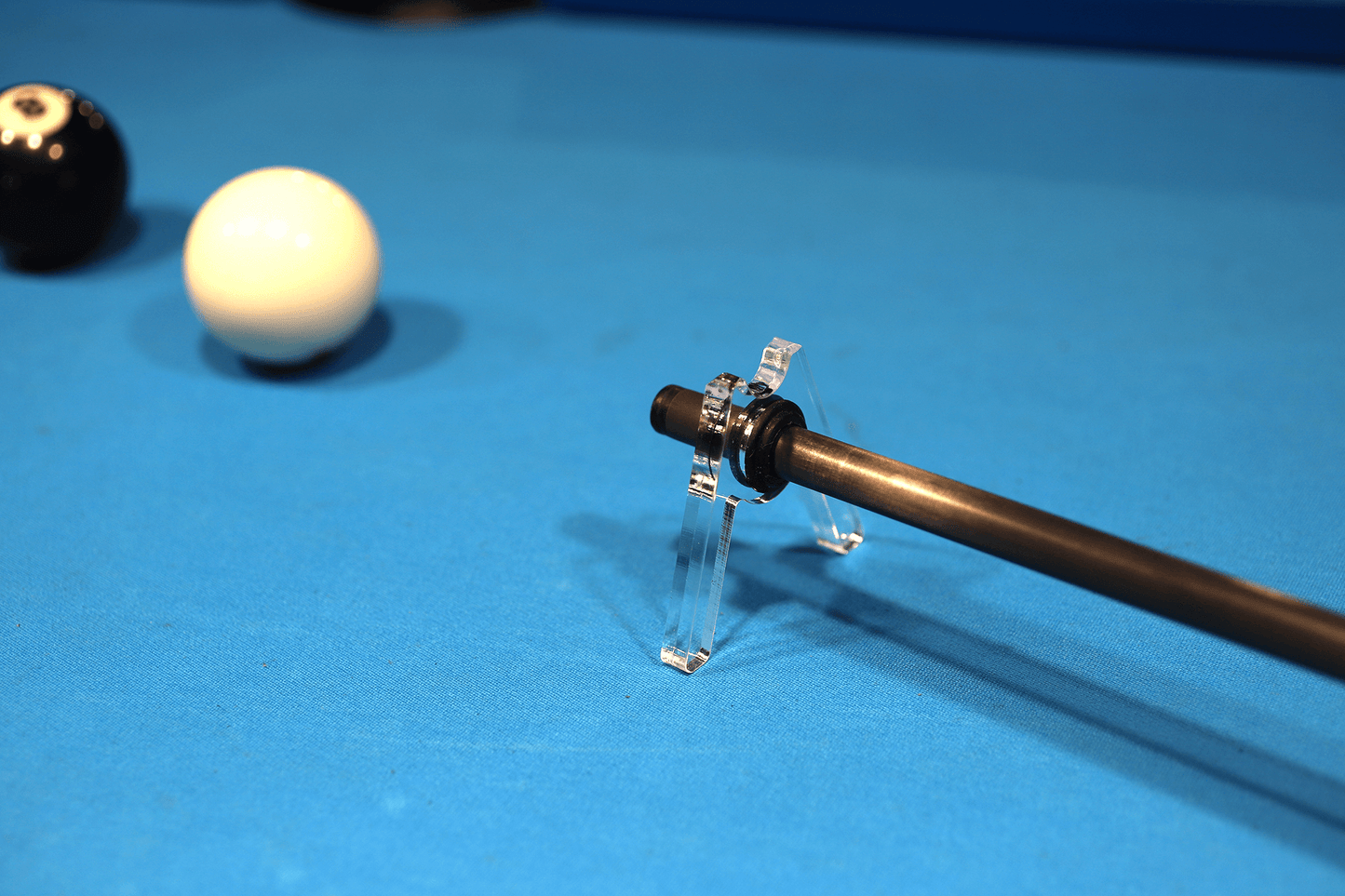single slot bridge with cue inserted