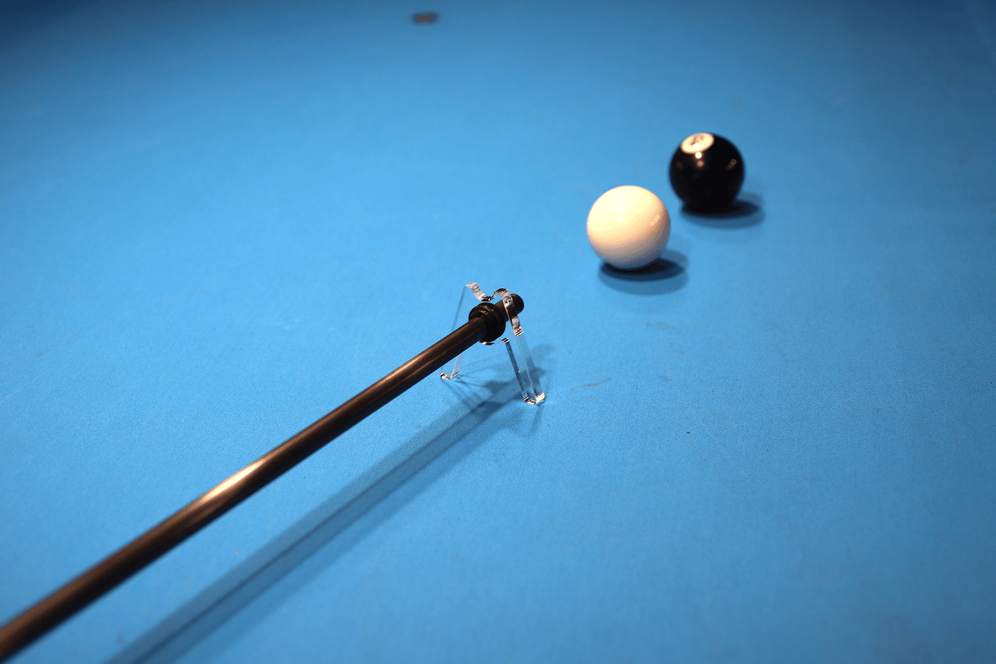 Single slot bridge with balls lined up